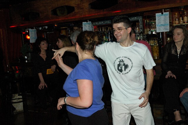 min 2005 12 18 sharkys 083